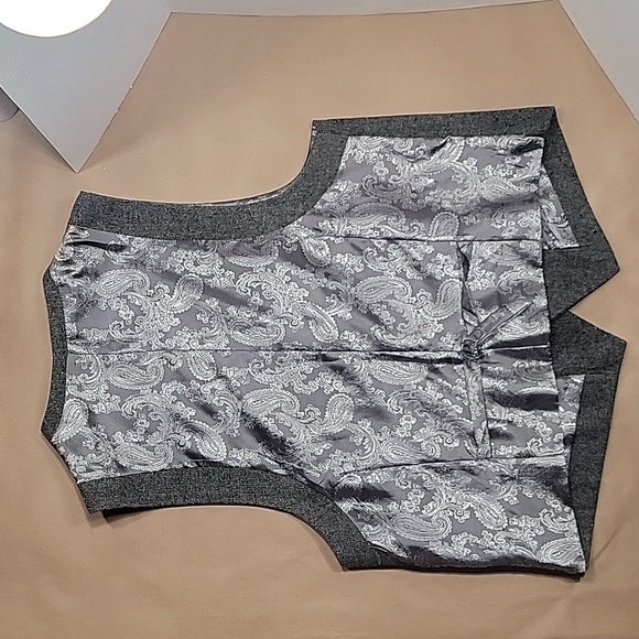 Alan Flusser Wool-Feel Vest, Size L.  Paisley Liner. New! - Picture 6 of 7